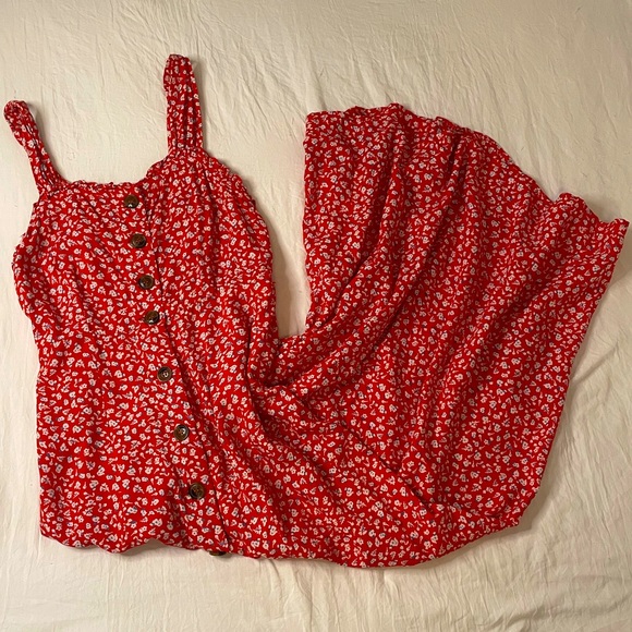 RED FLOWER MAXI DRESS